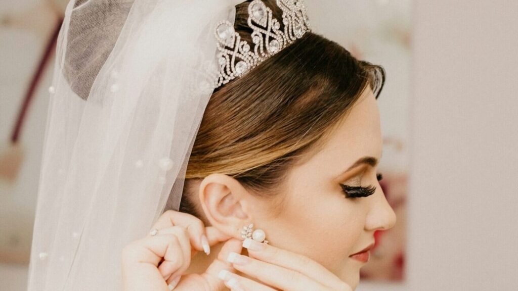 تاج عروس (Tiara & Crown)