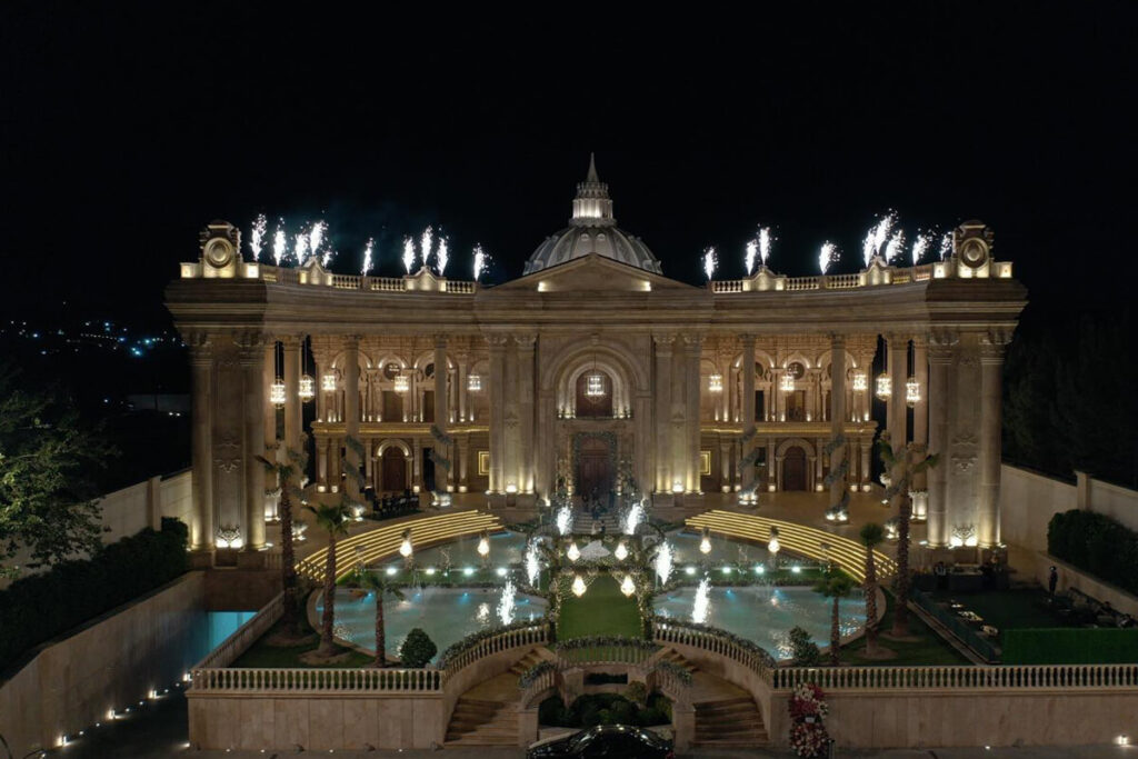 عمارت  و باغ تالار الوین