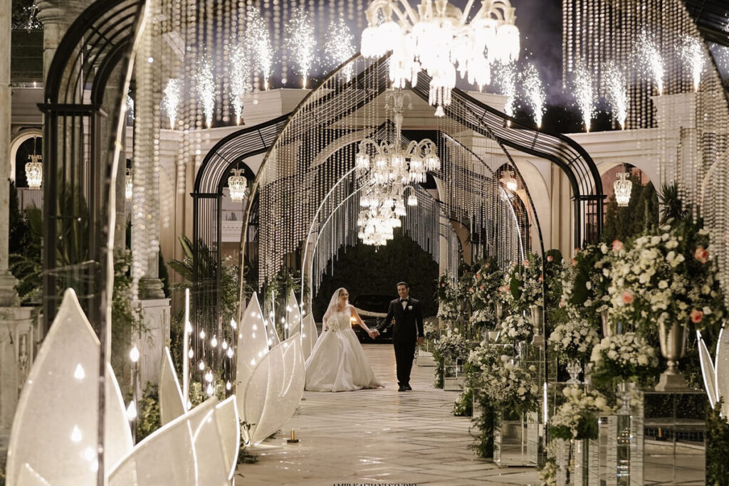 عمارت و باغ تالار سفید