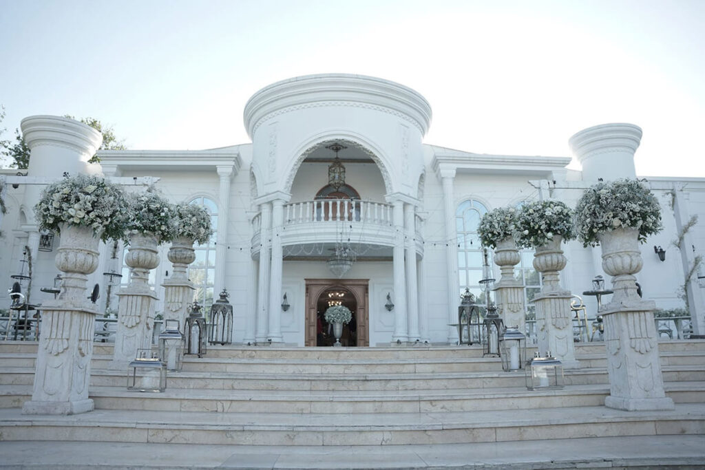 باغ عمارت همای