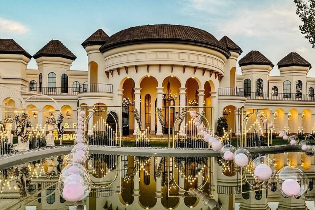 عمارت و باغ تالار کبیر