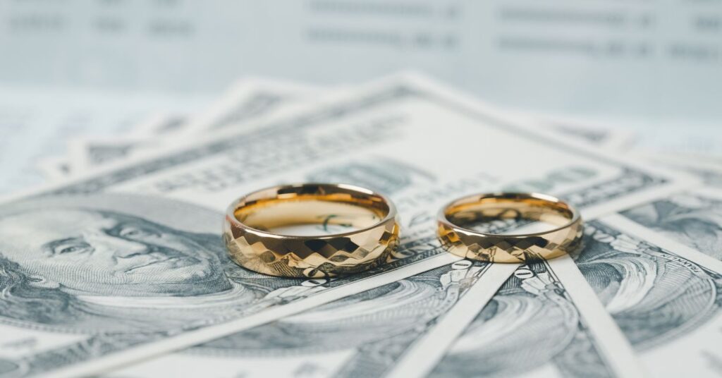 تعیین بودجه کلی برای مراسم عروسی