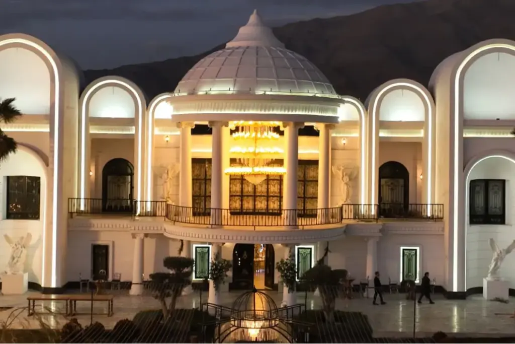 باغ تالار عمارت ۷۷۷