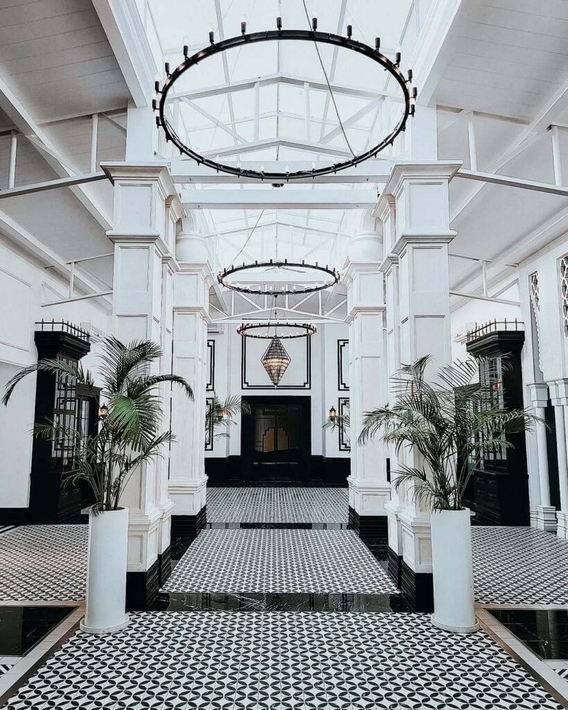 باغ عمارت ماکان